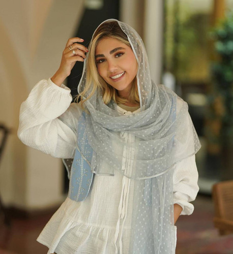 شال تور گاندوزی شده خالخالی موجودی یک عدد